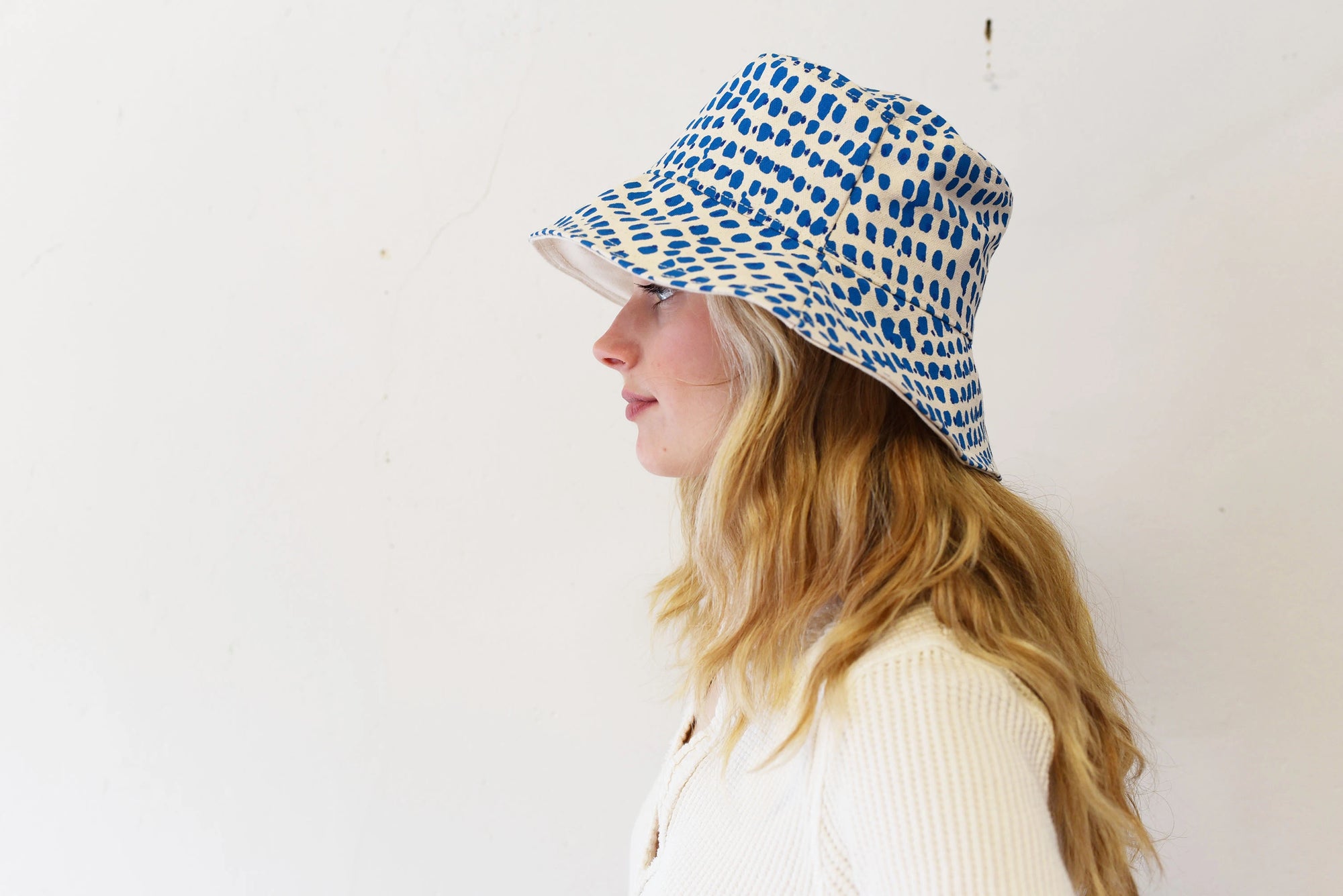 erin flett bucket hat