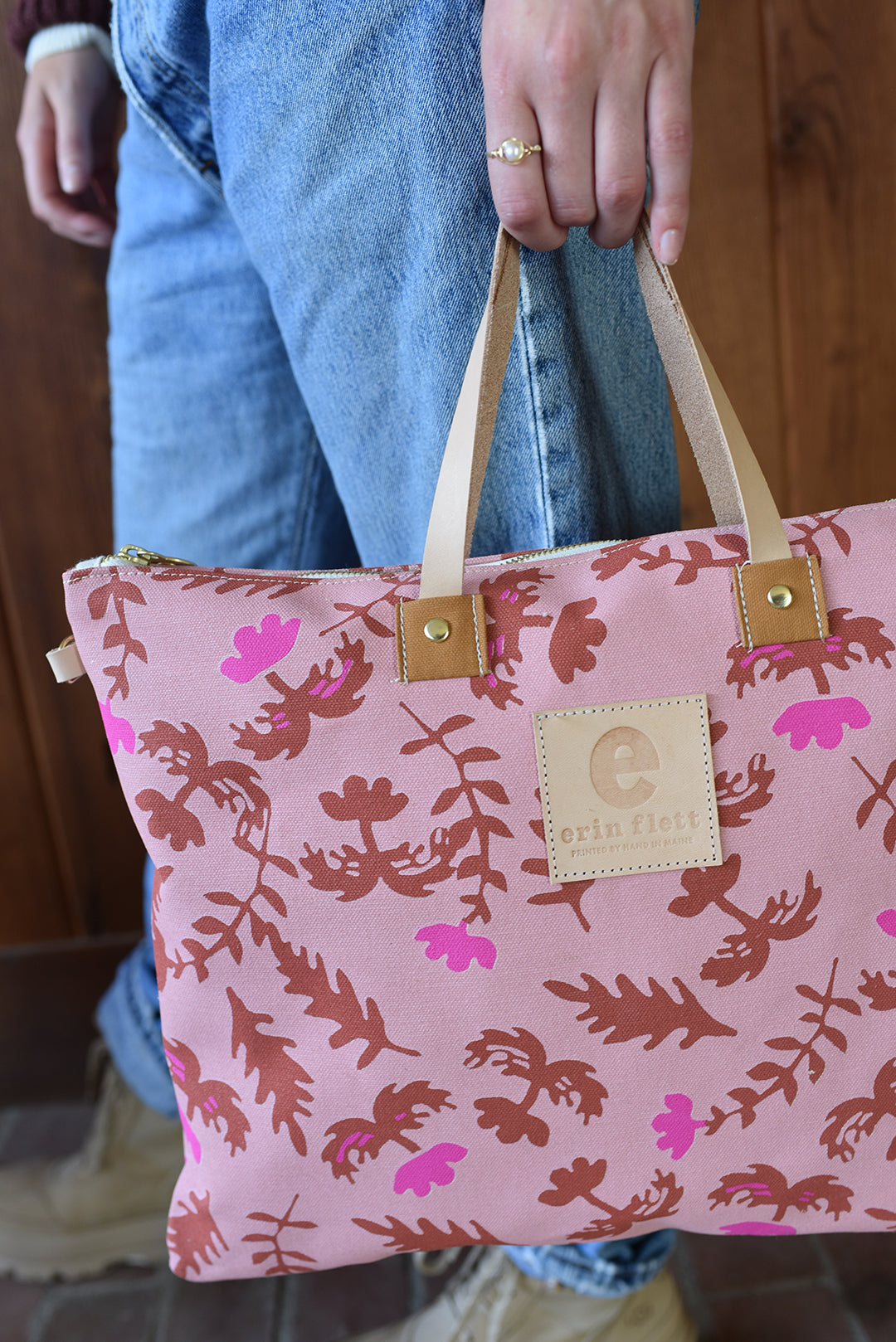 Oak Rose Folder Bag