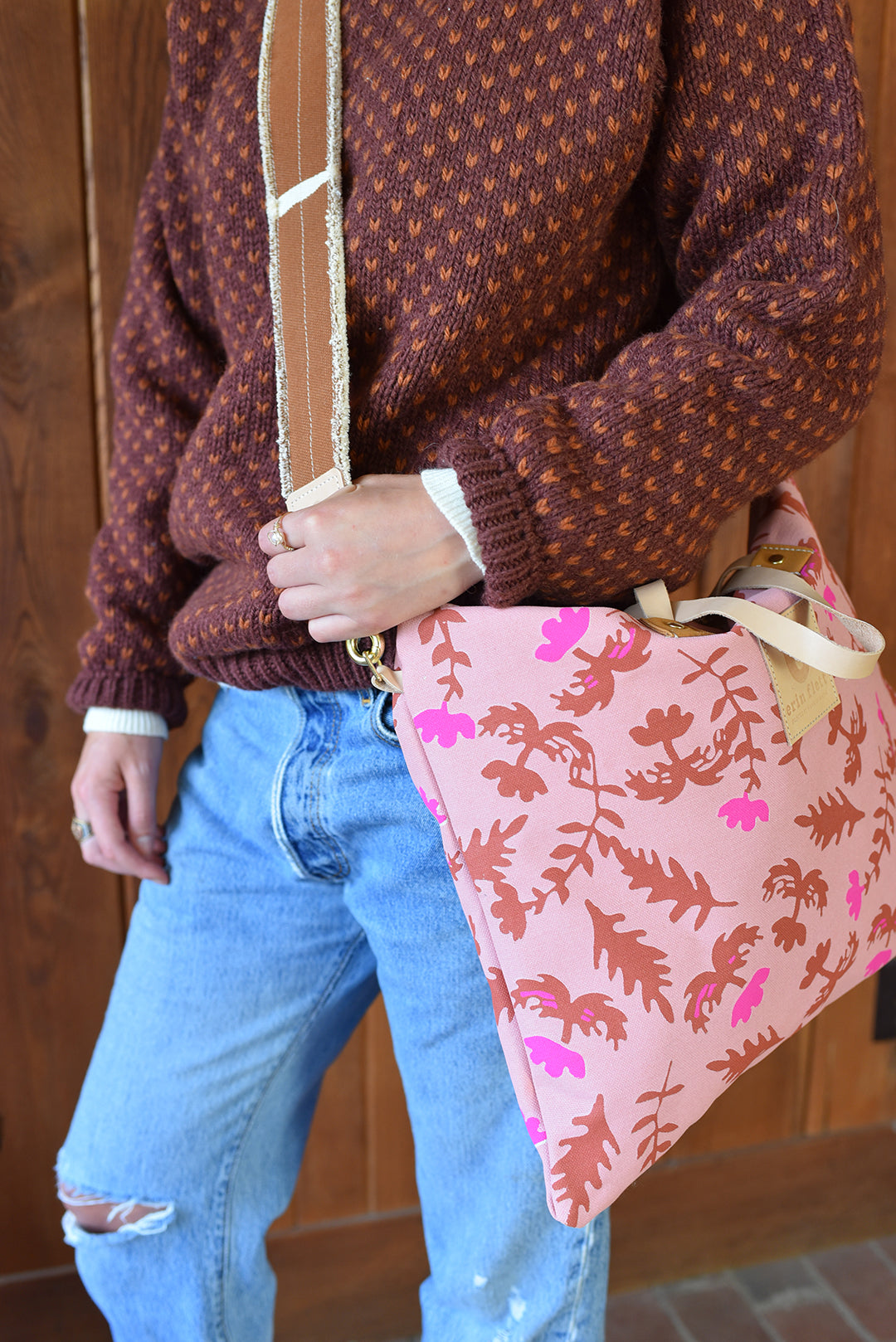 Oak Rose Folder Bag