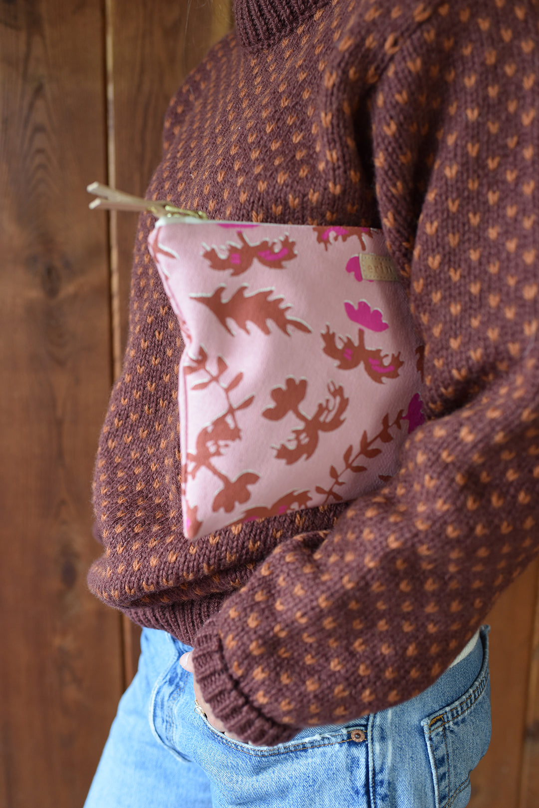 Oak Rose Clutch