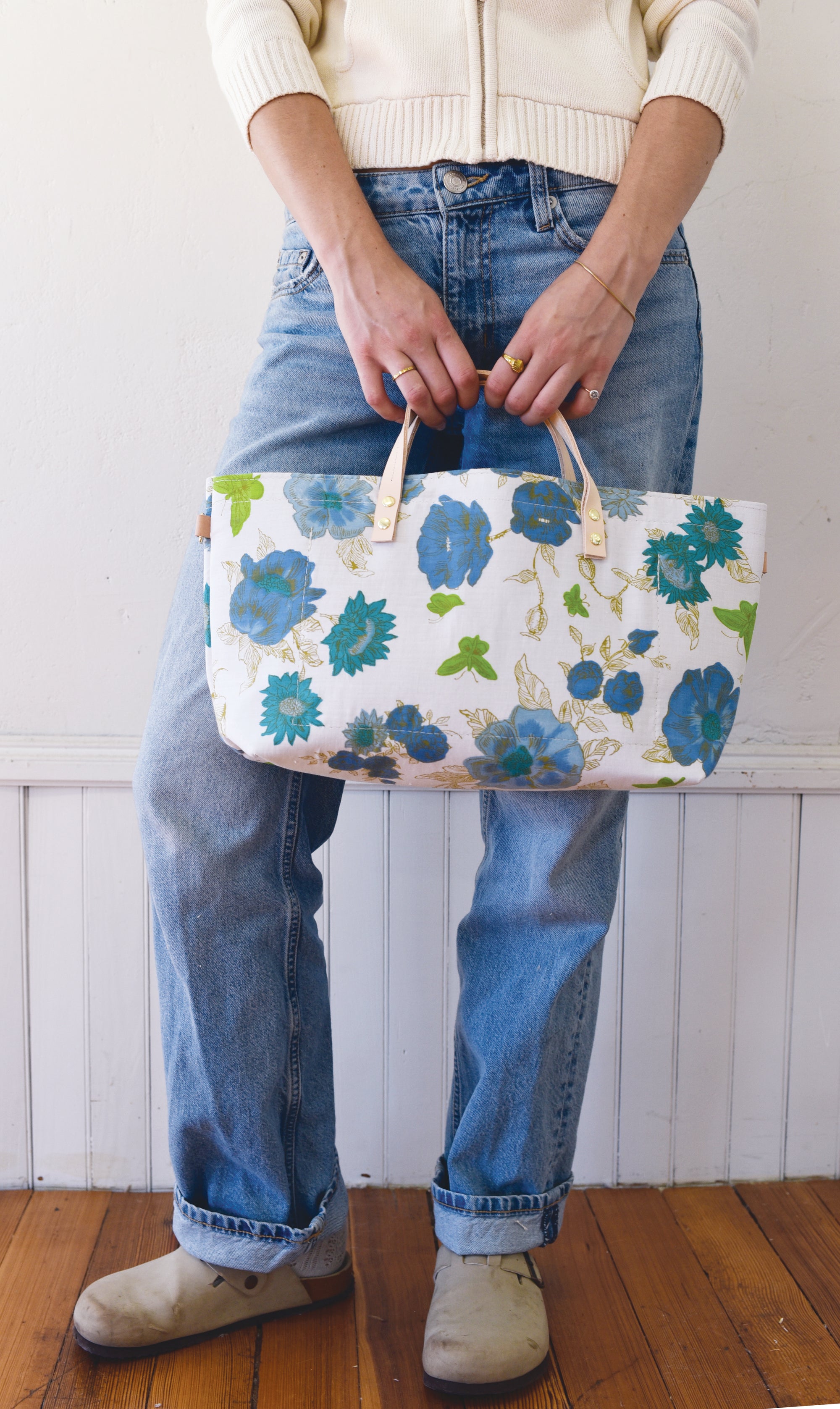 Beautiful Large Vintage Floral Satchel Tote Bag - No zip + Coordinating Plaid Print inside