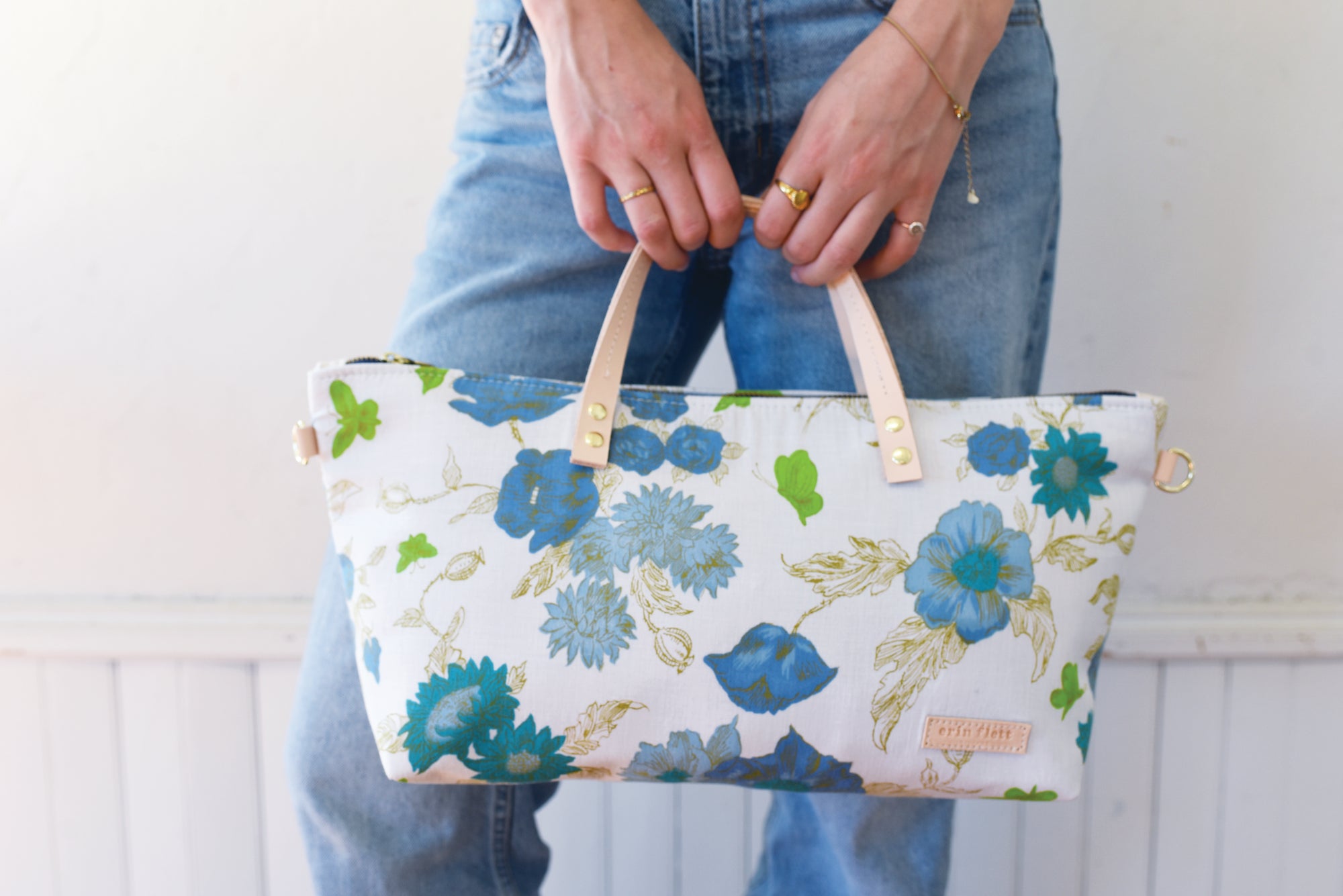 Beautiful Large Vintage Floral Satchel Tote Bag - WITH zip + Coordinating Plaid Print inside