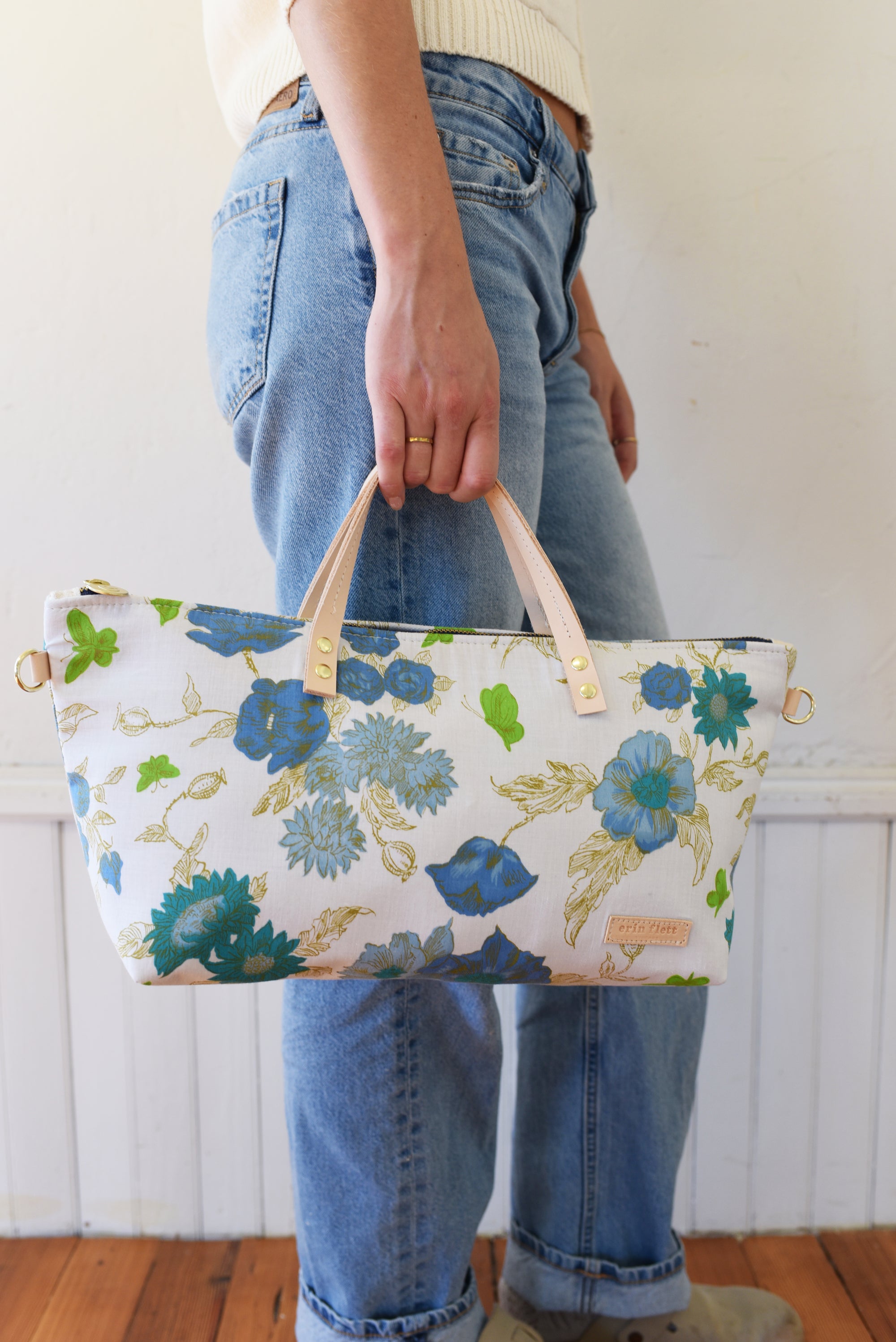 Beautiful Large Vintage Floral Satchel Tote Bag - WITH zip + Coordinating Plaid Print inside