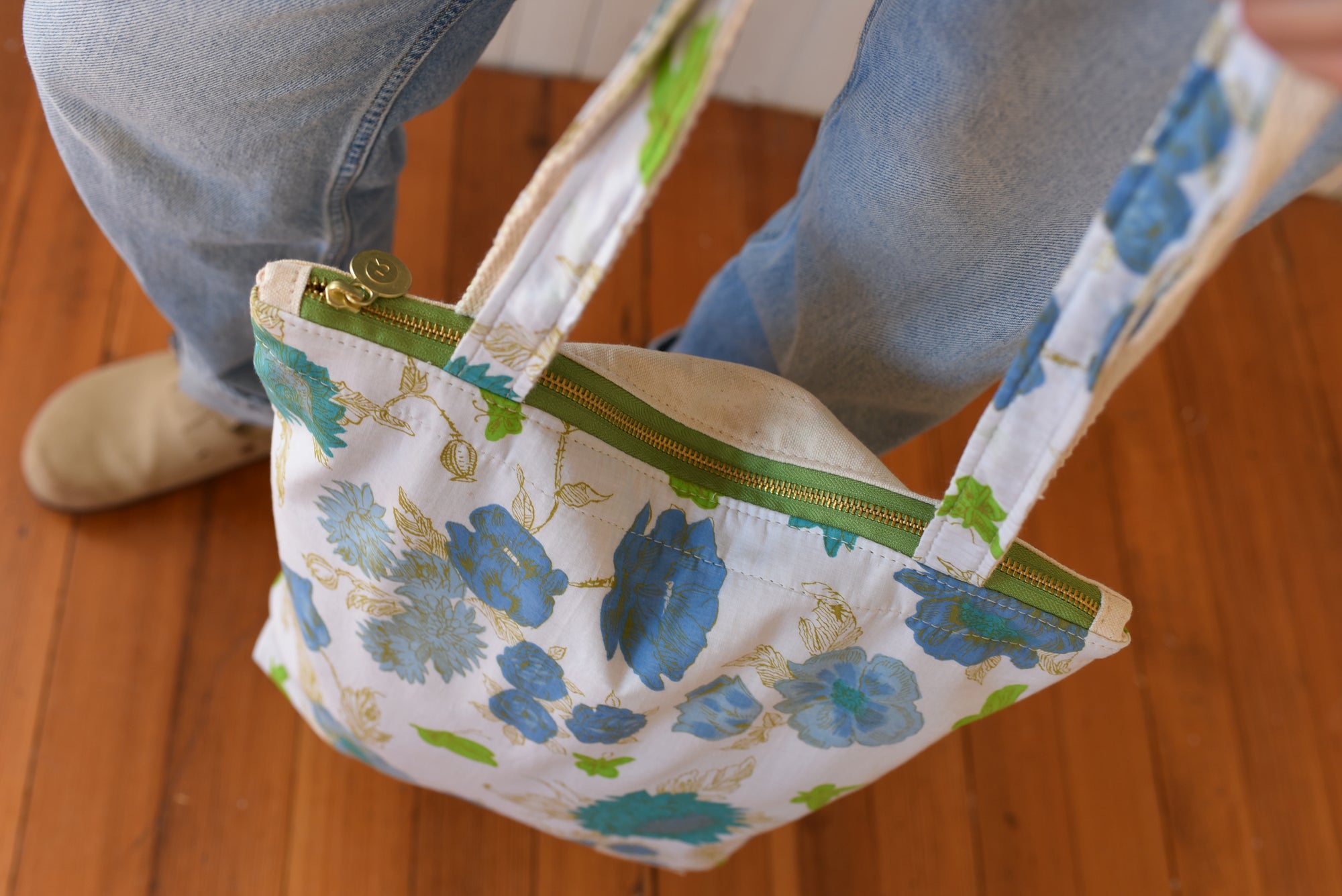 Vintage Butterfly Blue Green Floral print Carry All