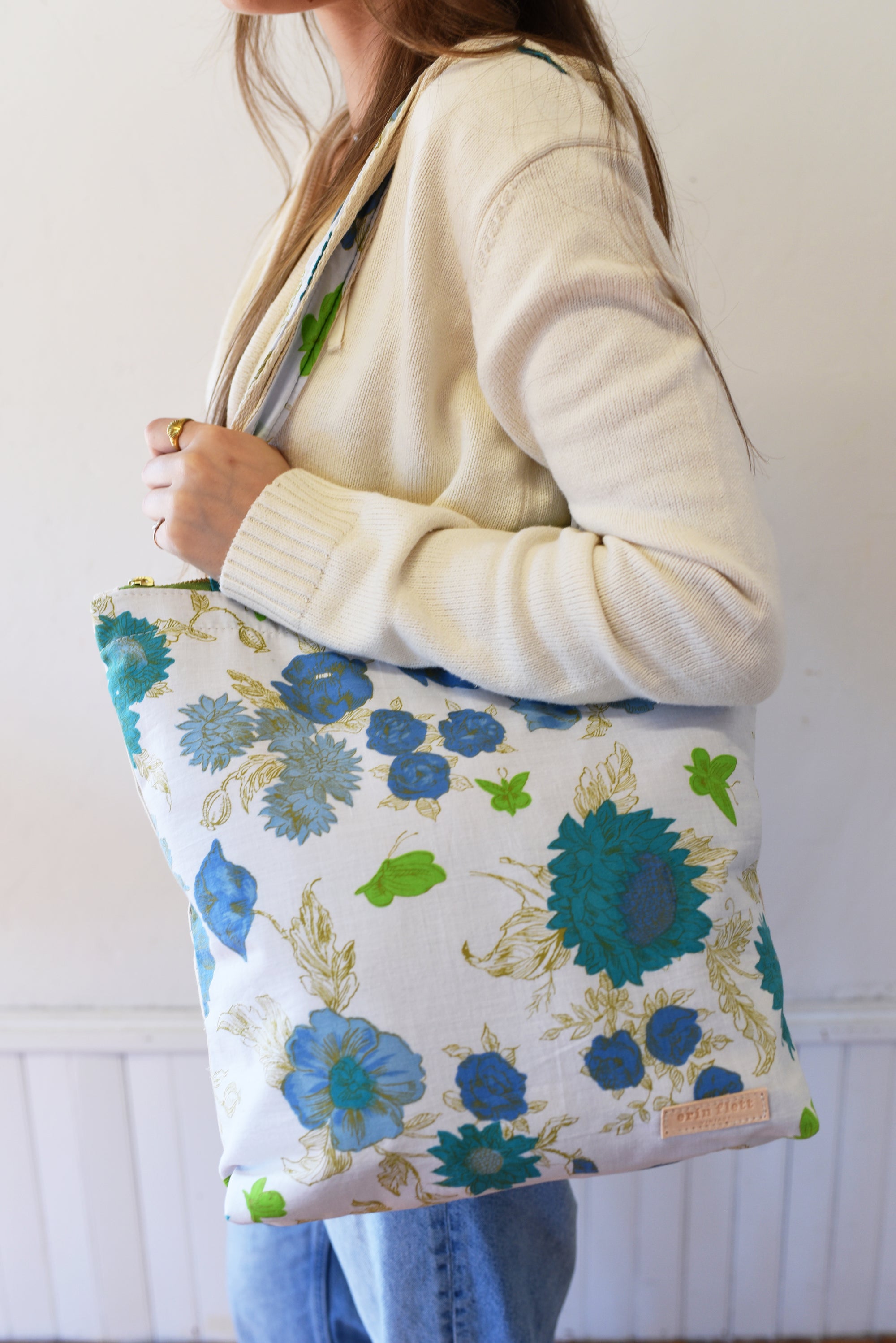 Vintage Butterfly Blue Green Floral print Carry All