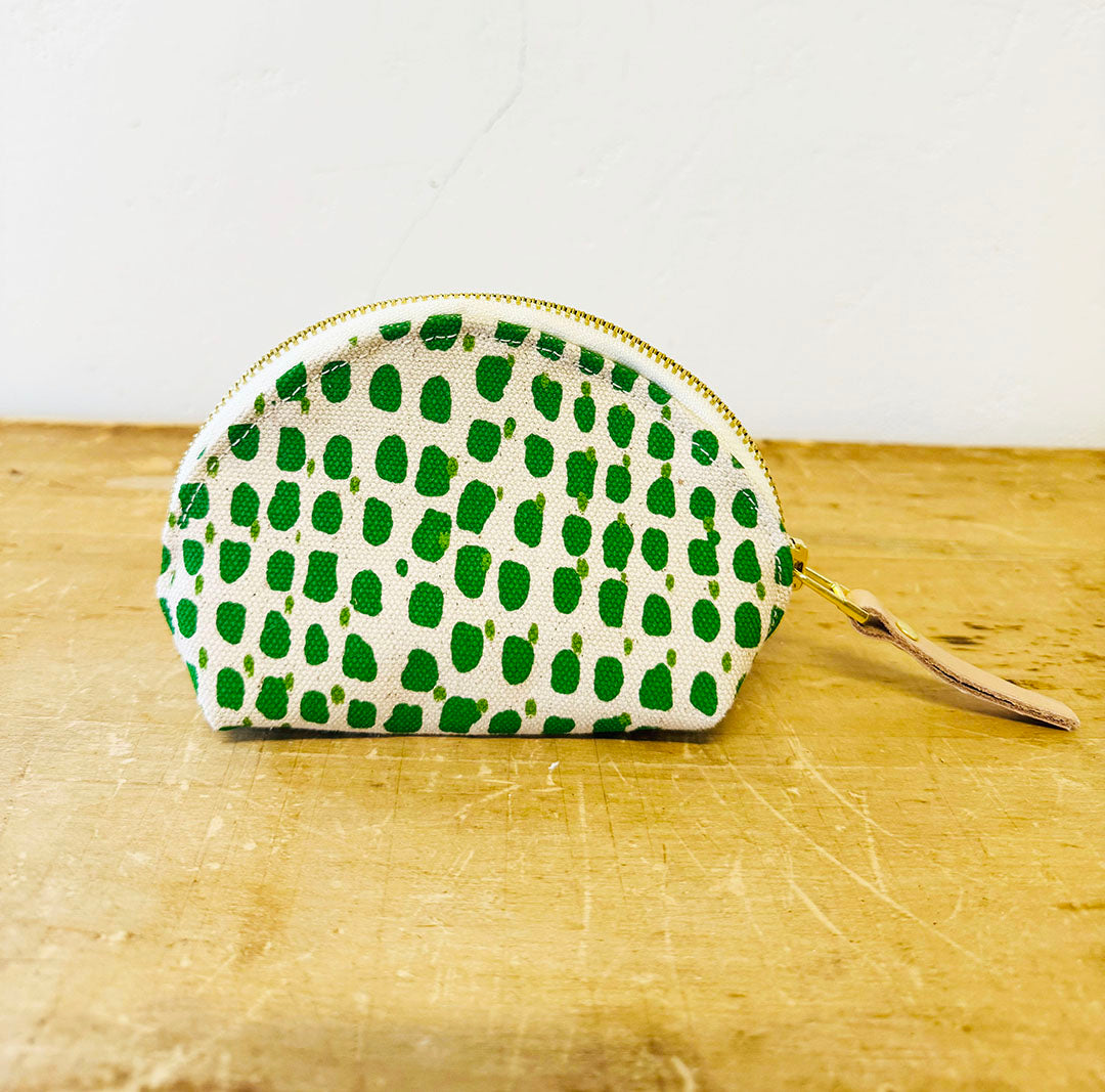 Darlene Clamshell Pouch