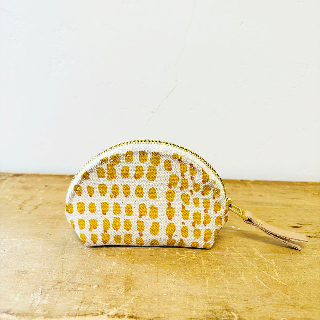 Darlene Clamshell Pouch