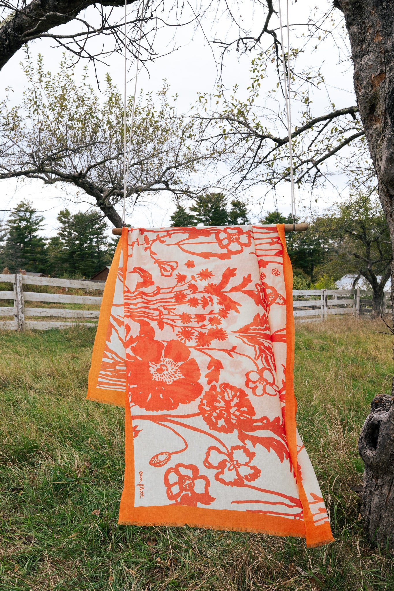 100% WOOL ORANGE FLAGGY MEADOW SCARF + GIFT BOX