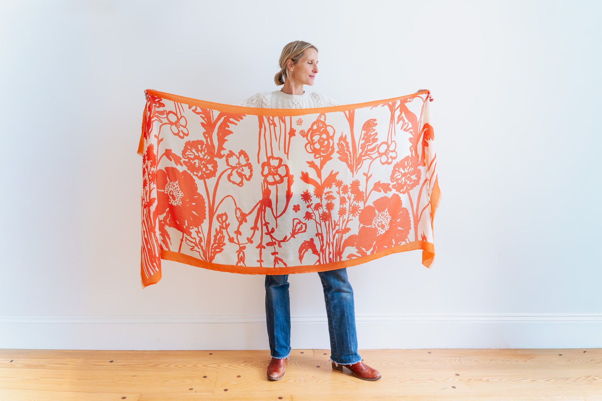 100% WOOL ORANGE FLAGGY MEADOW SCARF + GIFT BOX