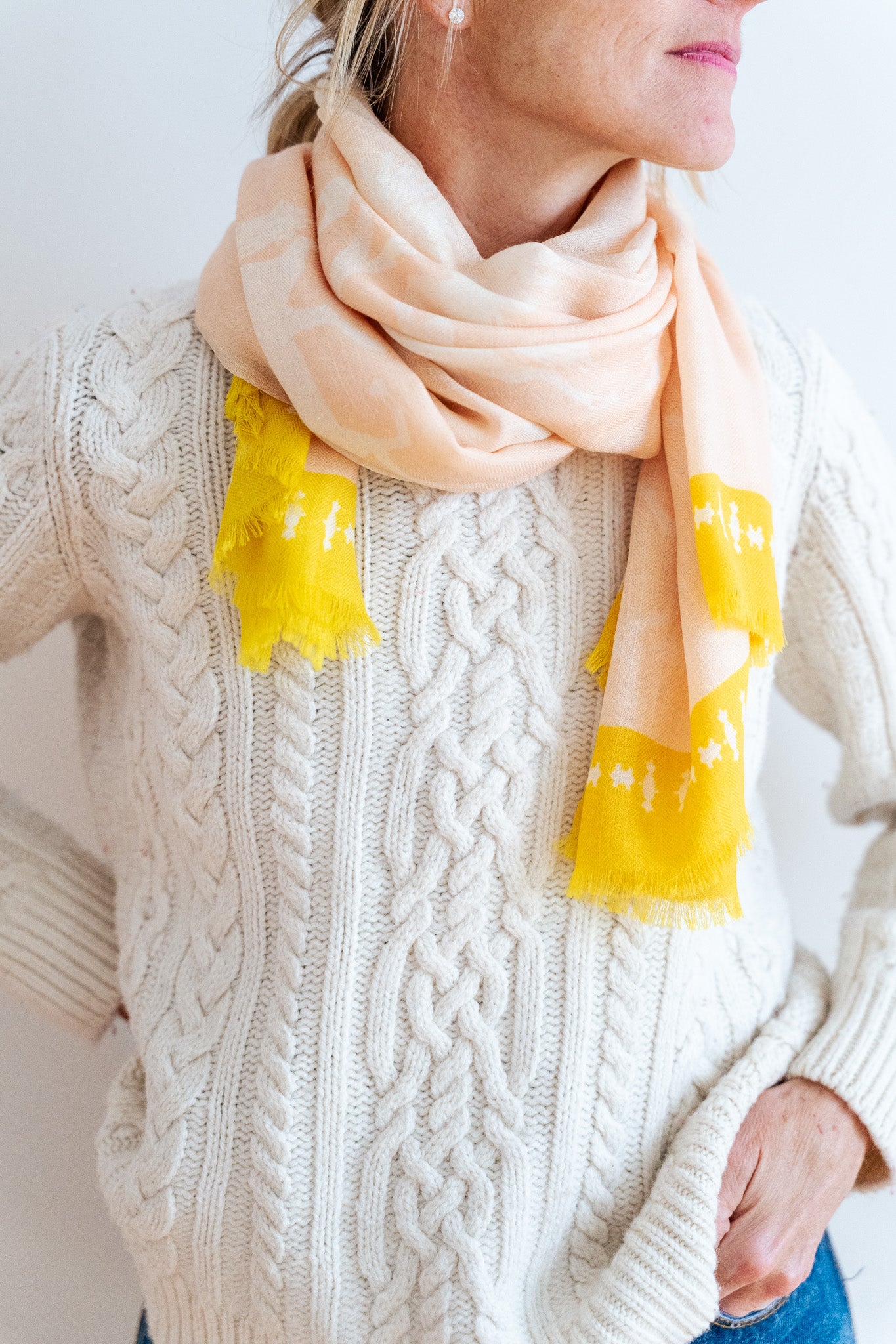 100% WOOL NATURAL LORTON TROTTING SCARF + GIFT BOX