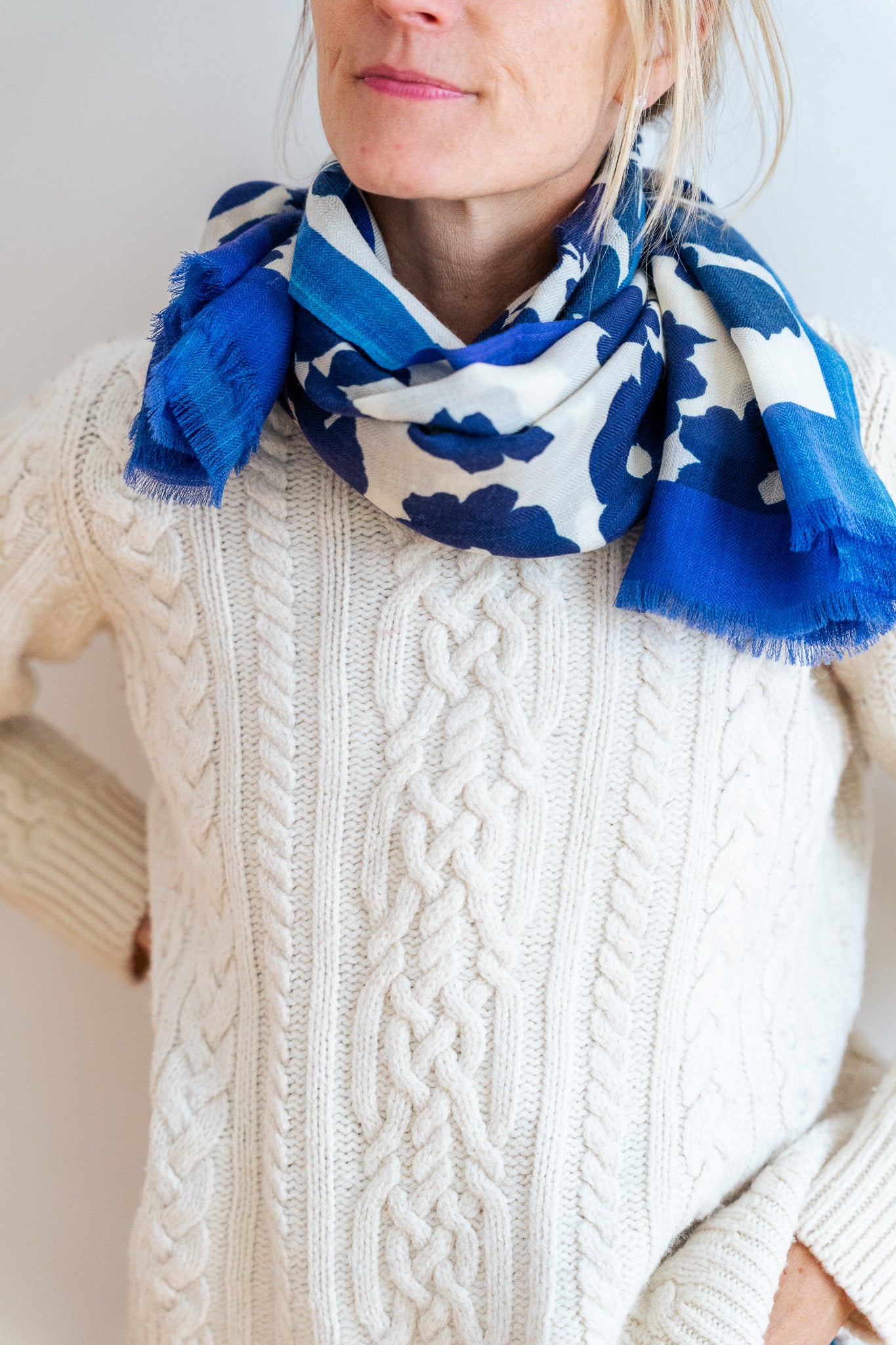 100% WOOL NAVY + ROYAL ANITA SCARF + GIFT BOX
