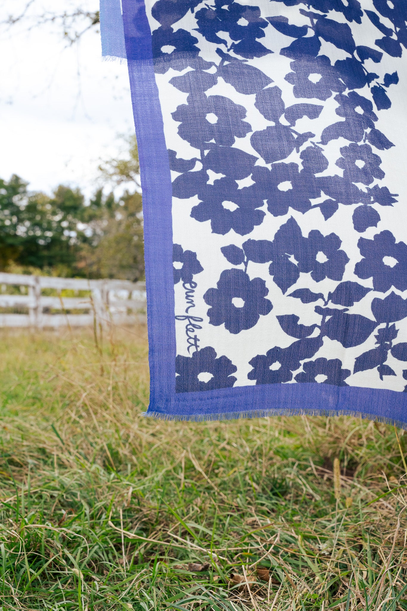 100% WOOL NAVY + ROYAL ANITA SCARF + GIFT BOX