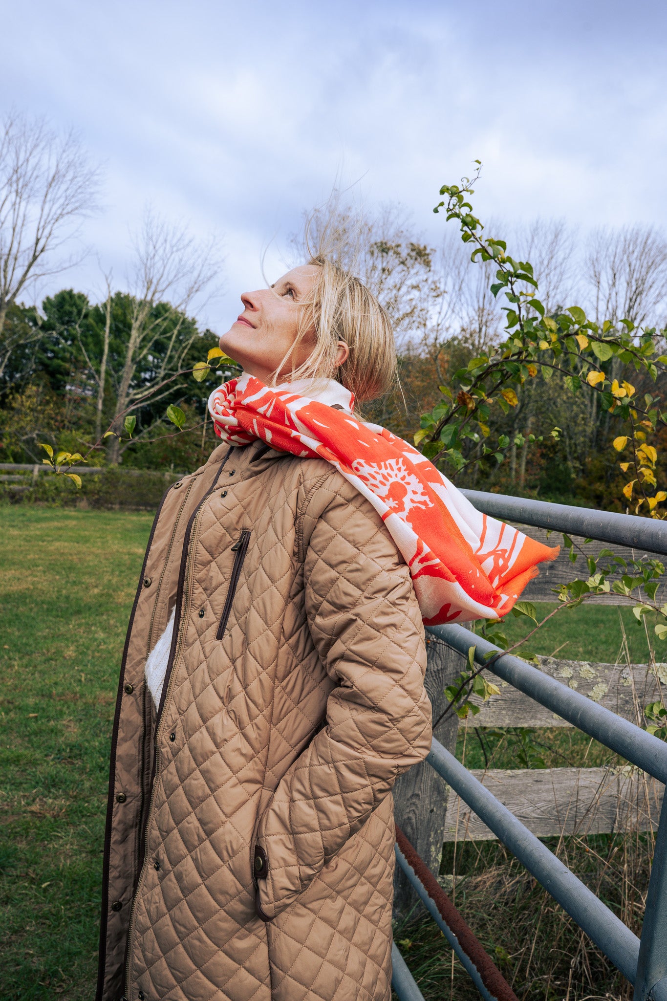 100% WOOL ORANGE FLAGGY MEADOW SCARF + GIFT BOX