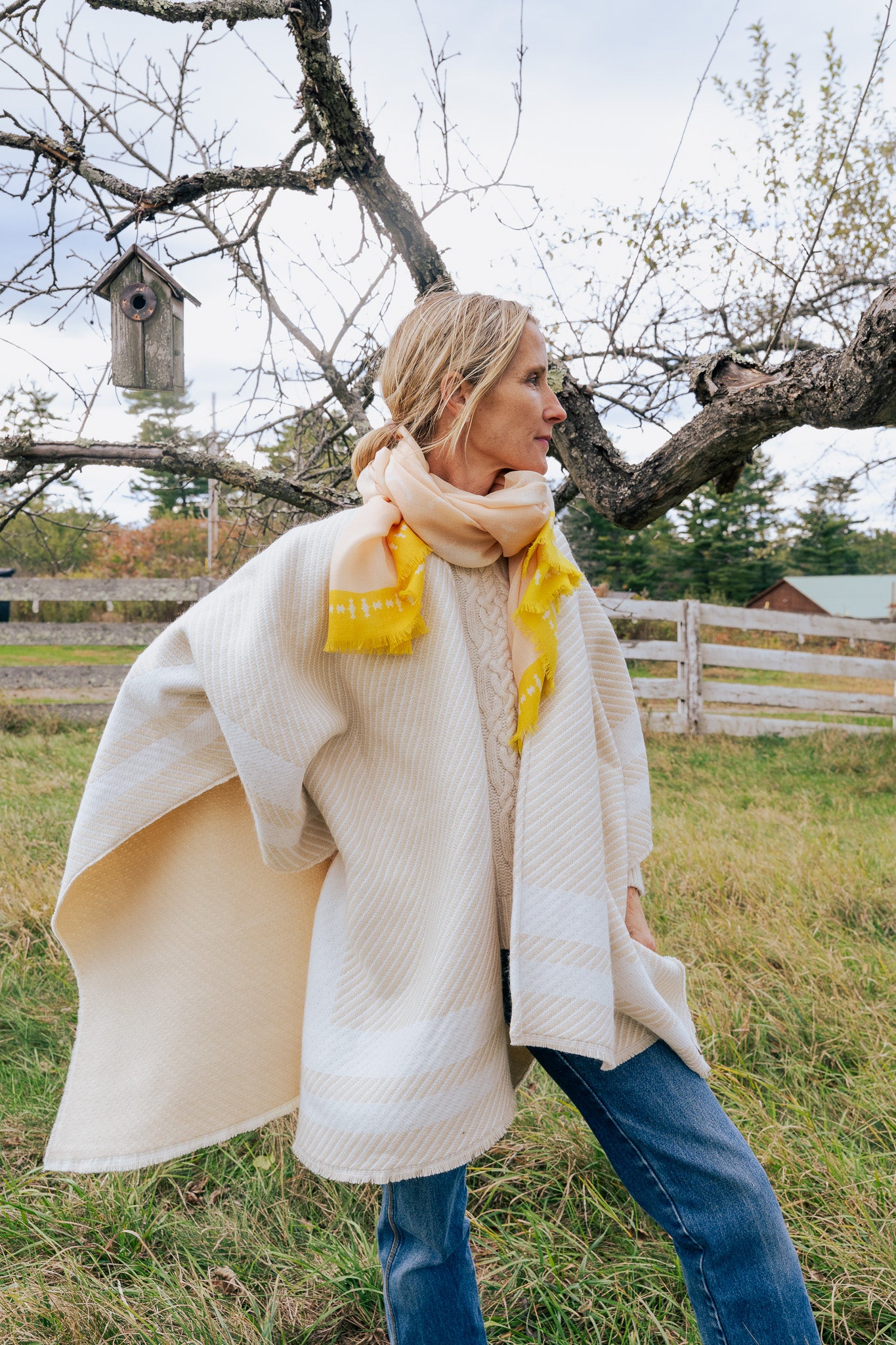 100% WOOL NATURAL LORTON TROTTING SCARF + GIFT BOX