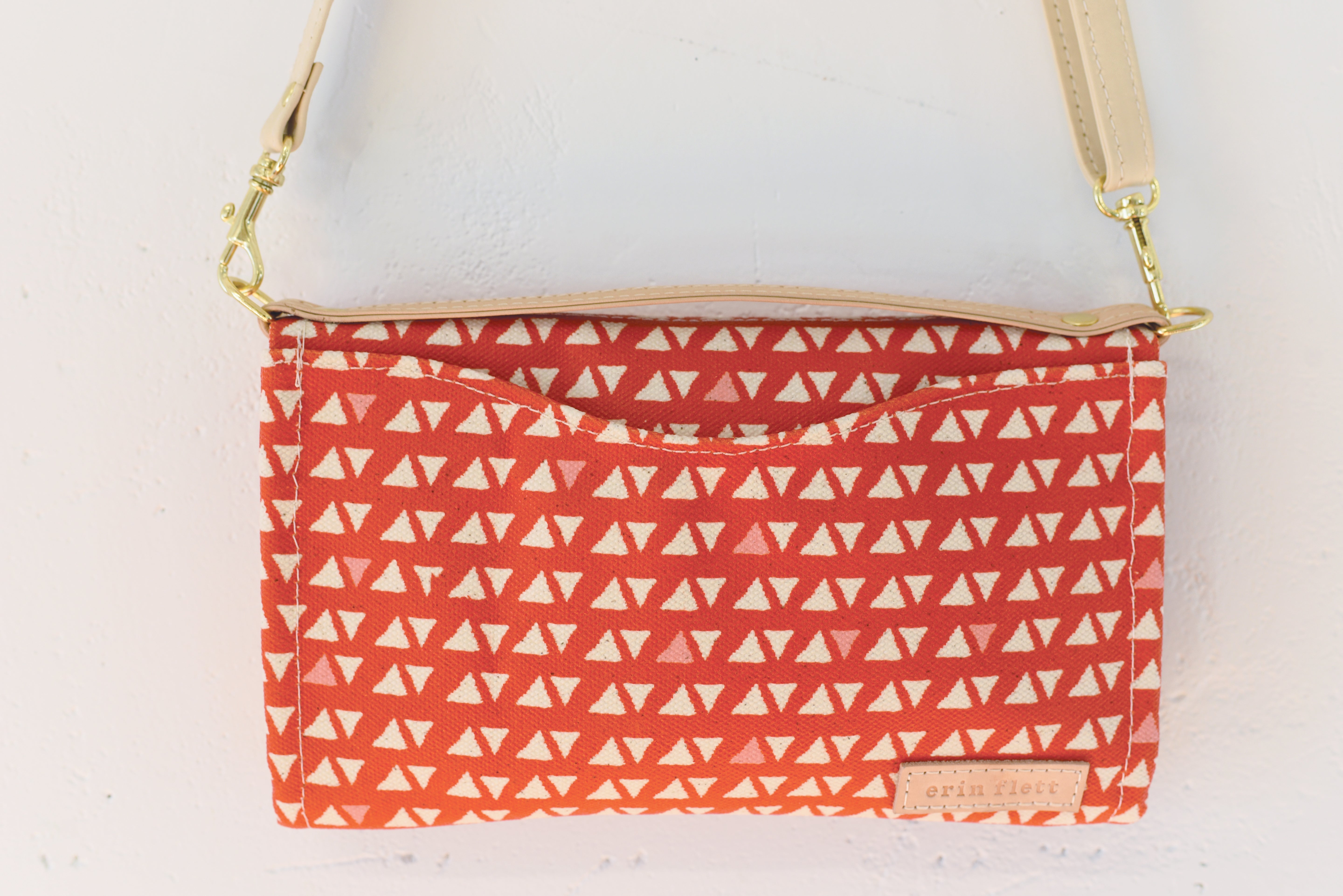 THE ARYANA CREW TRIANGLES PRINT