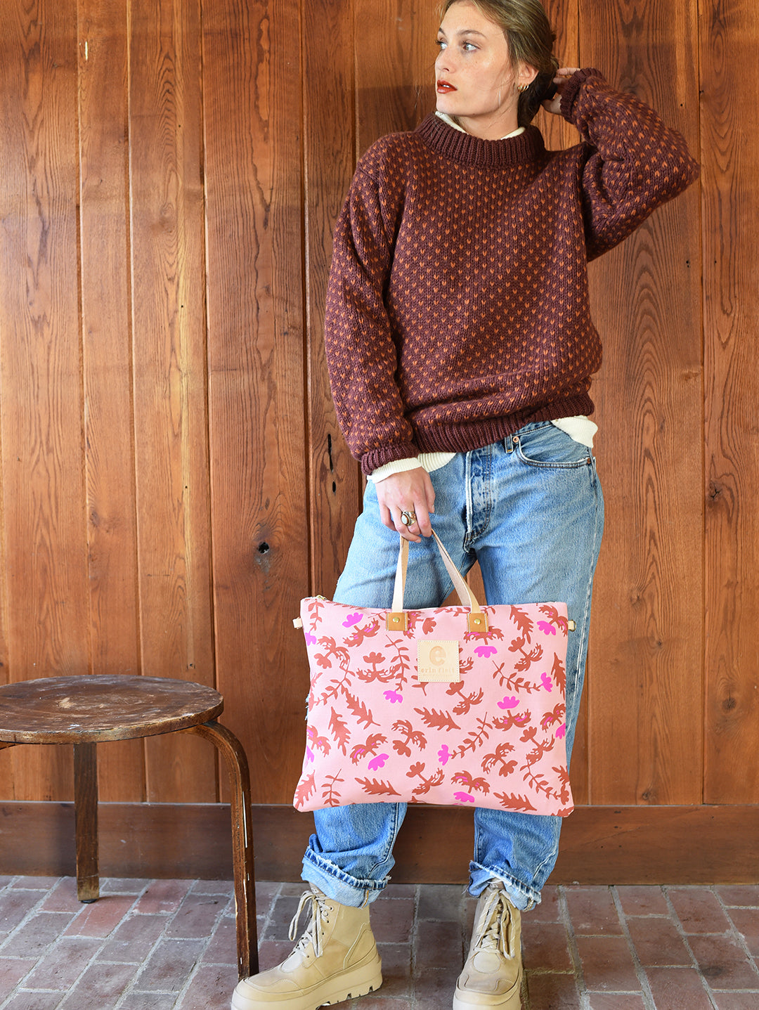 Oak Rose Folder Bag