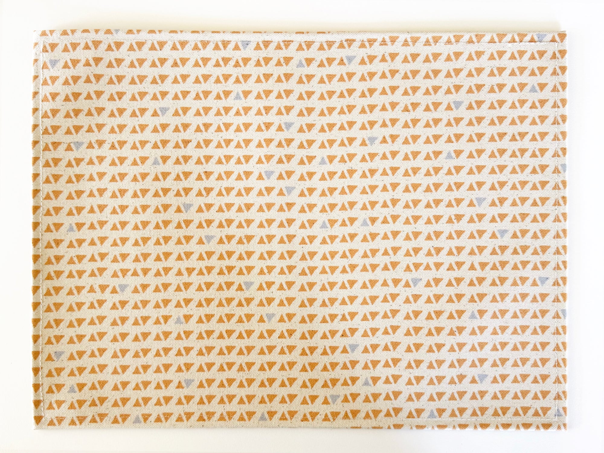 SET OF 4 PLACEMATS - SAND + GRAY TRIANGLES