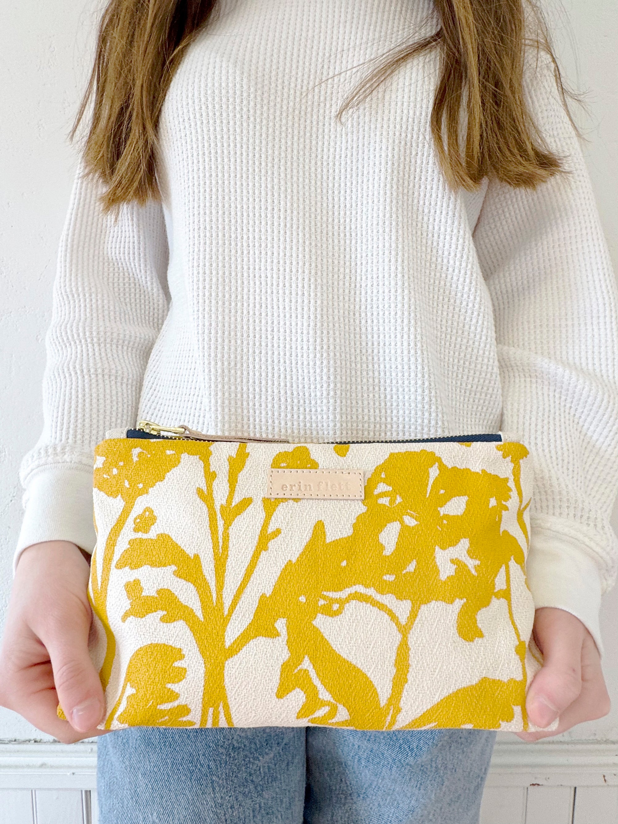 Laura Pouch