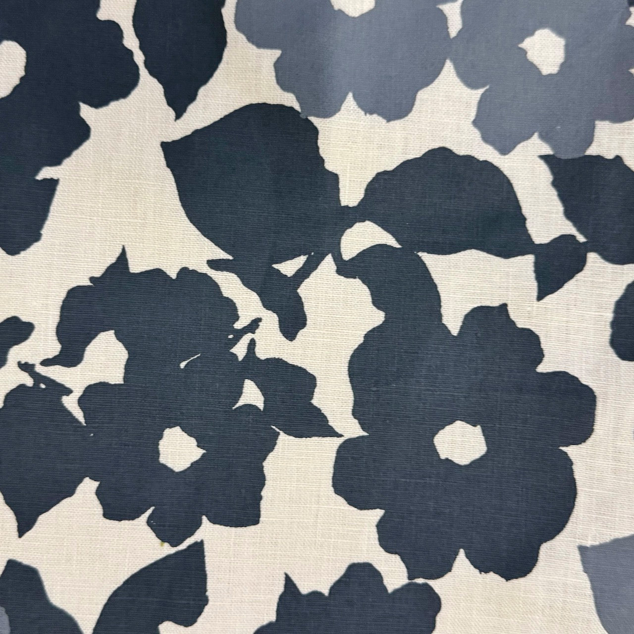 10x20 Natural Linen Anita in Worn Black