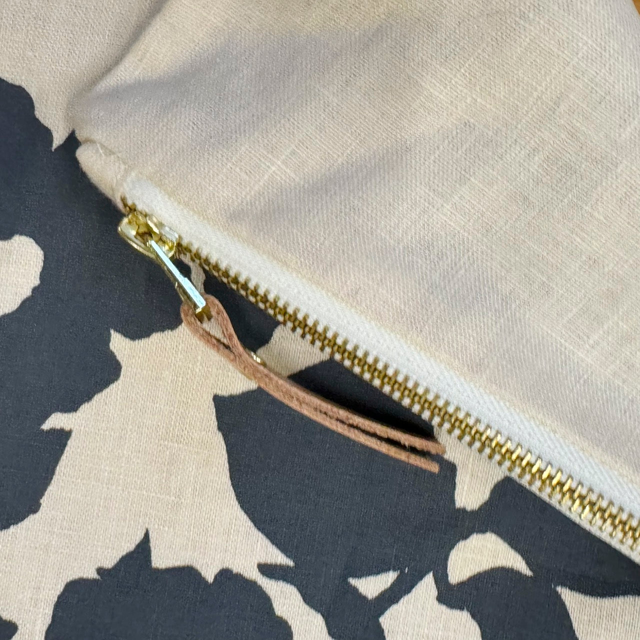 10x20 Natural Linen Anita in Worn Black