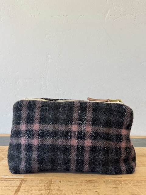 Vintage Laura Pouch - Pink Charcoal Plaid