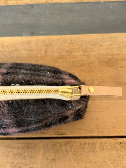 Vintage Laura Pouch - Pink Charcoal Plaid