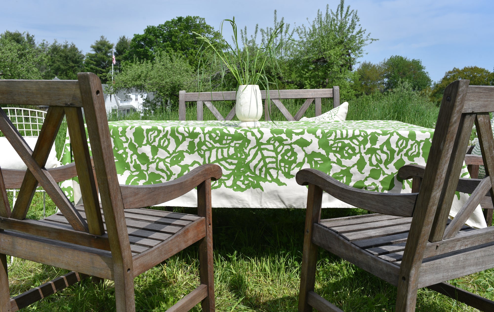 Evergreen Vine Table Cloth