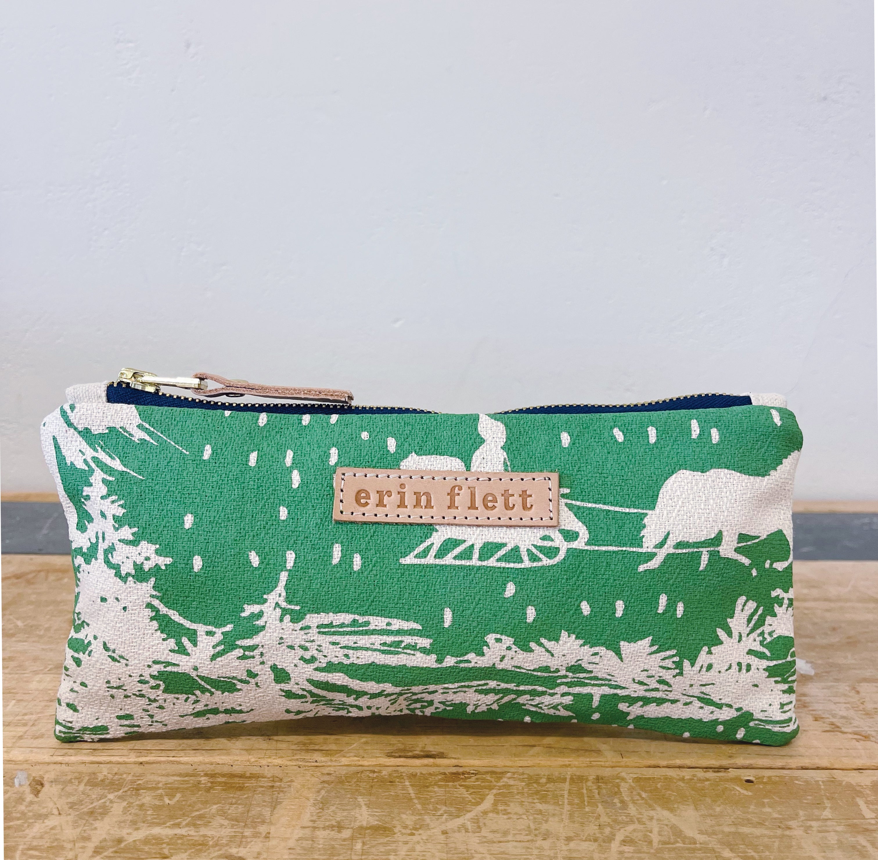 FARMHOUSE TOILE WINTER PENCIL BAG