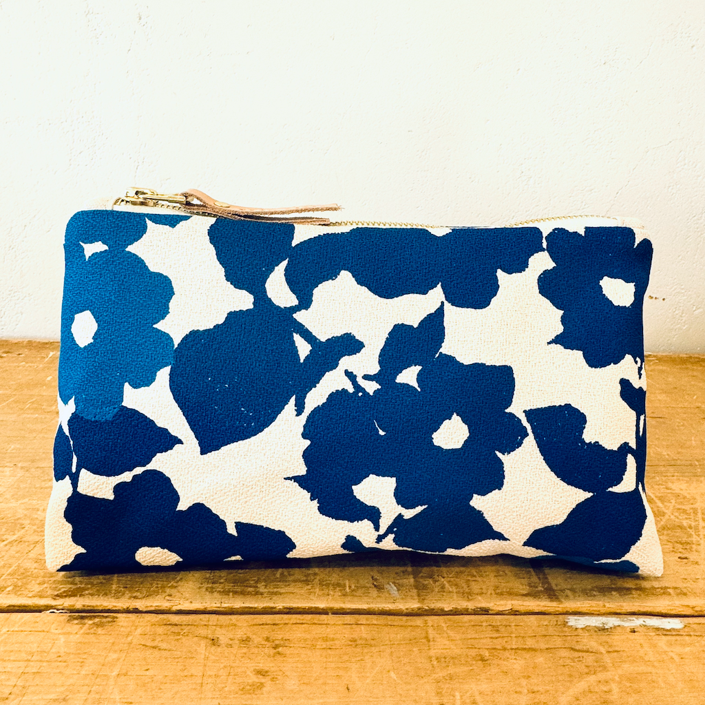 Laura Pouch