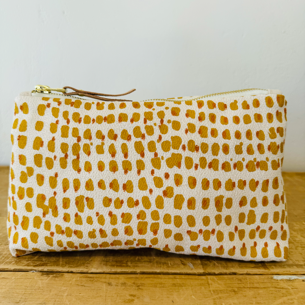 Laura Pouch