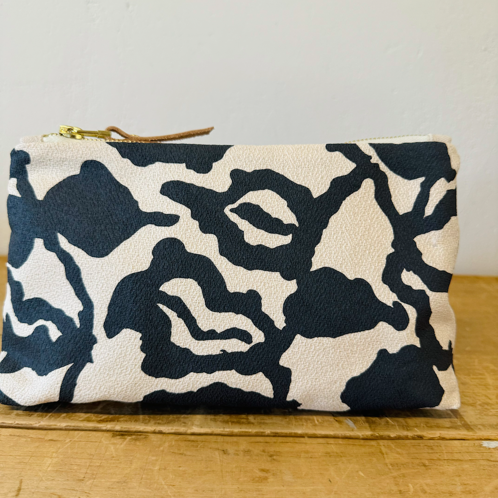 Laura Pouch