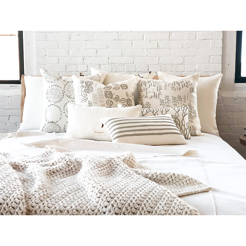 OATMEAL DANDELION PILLOW