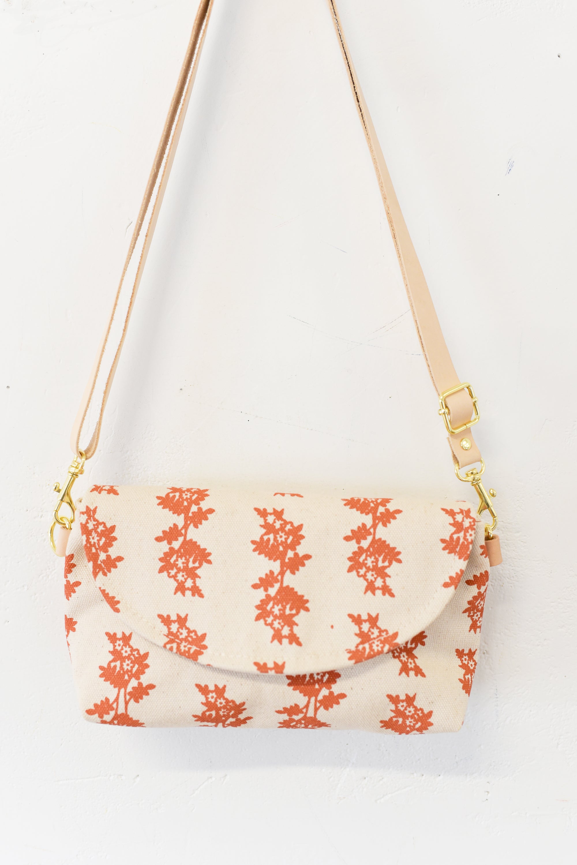 Libby Mini Crossbody Bag - Daisies