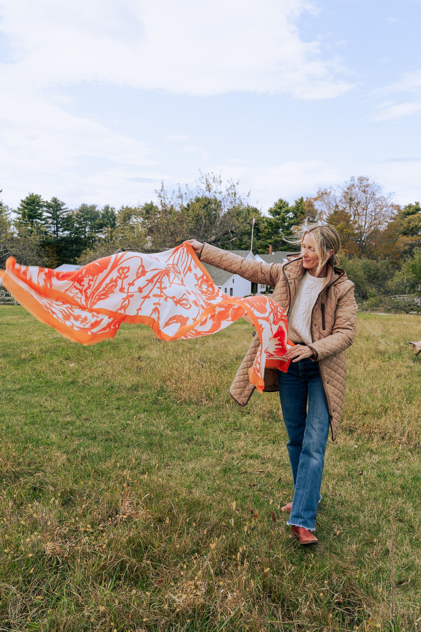 100% WOOL ORANGE FLAGGY MEADOW SCARF + GIFT BOX
