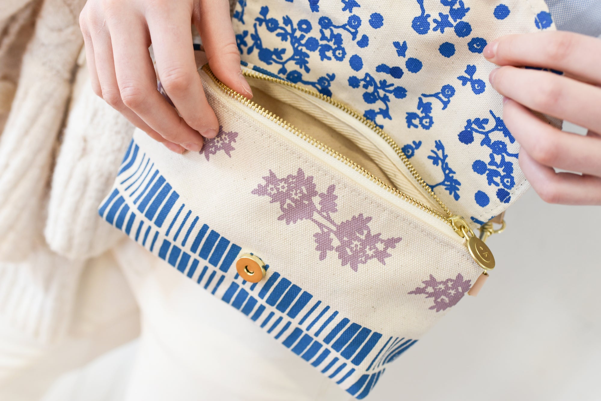 Libby Mini Crossbody Bag -  Royal Geo Daisy