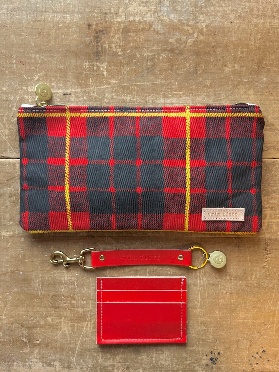 New CLUTCH GIFT SET Crew Red Tartan