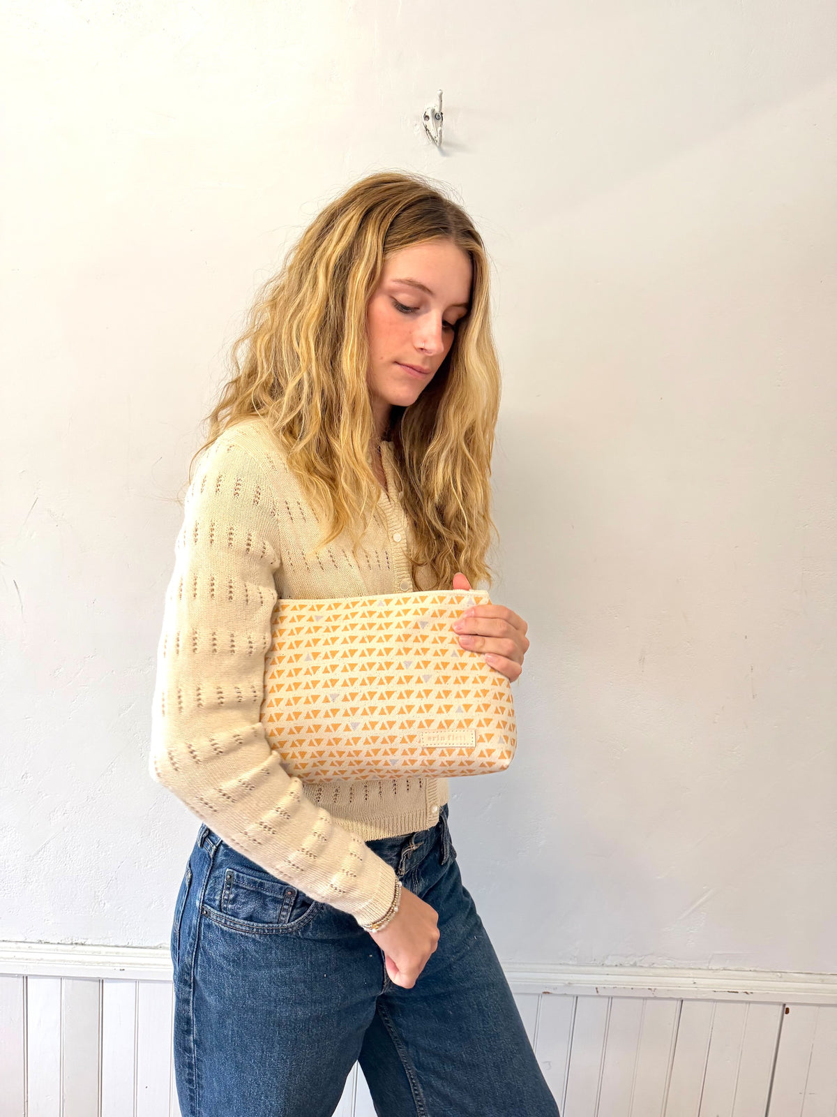 COATED CANVAS TRAVEL SET - SAND GRAY TRIANGLE