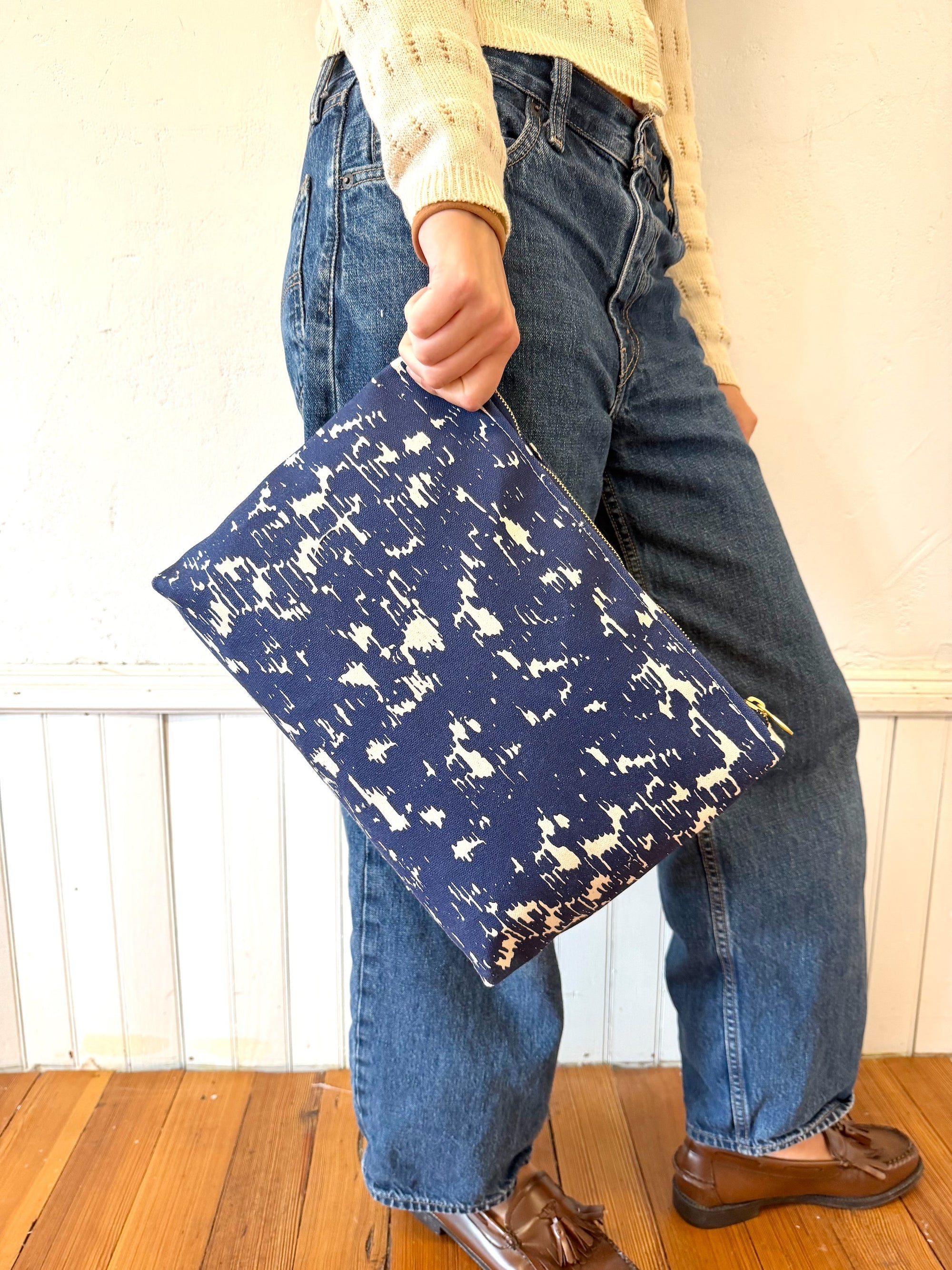 COATED CANVAS LARGE ZIP ONLY - NAVY CHARCOAL DESIGN