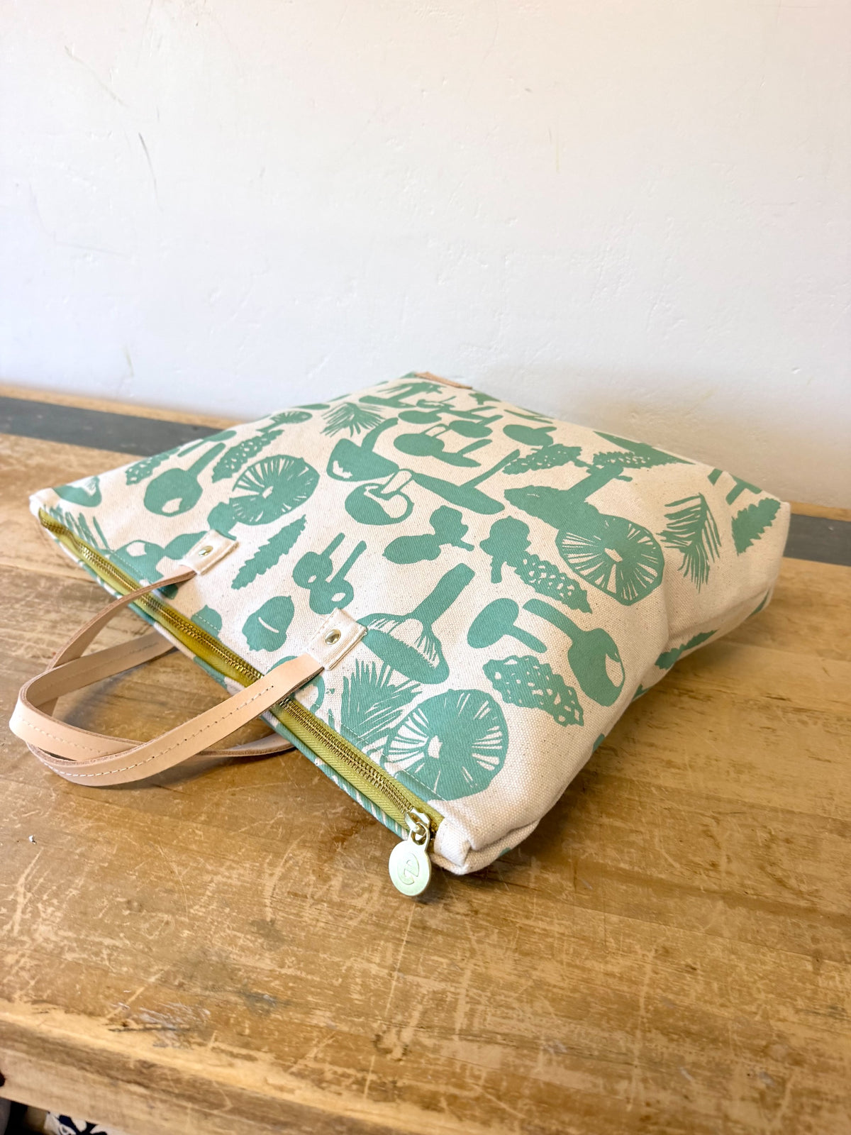 ONE OF A KIND ROBINS EGG FOLDER BAG