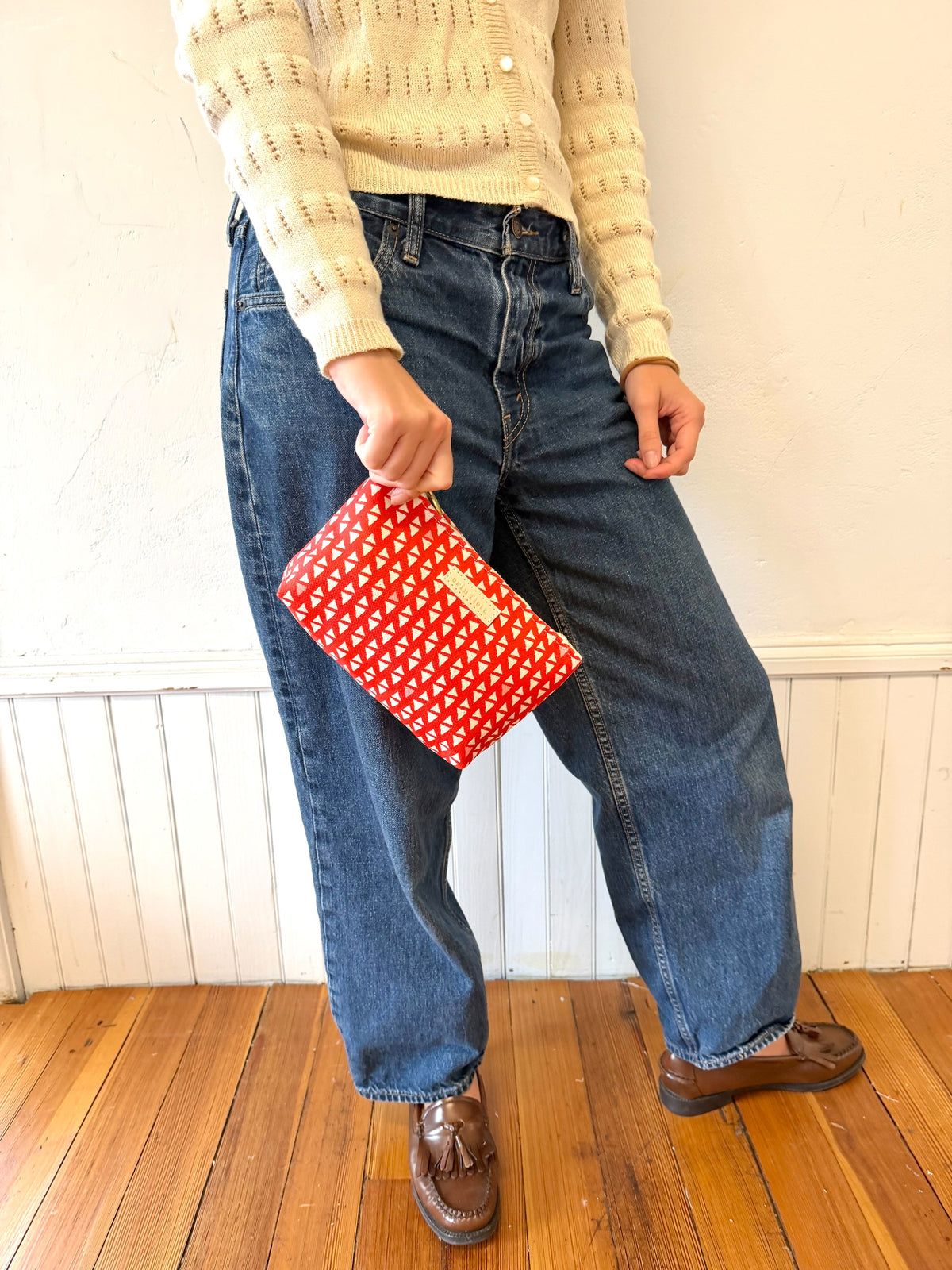 COATED CANVAS TRAVEL SET - RED TRIANGLES