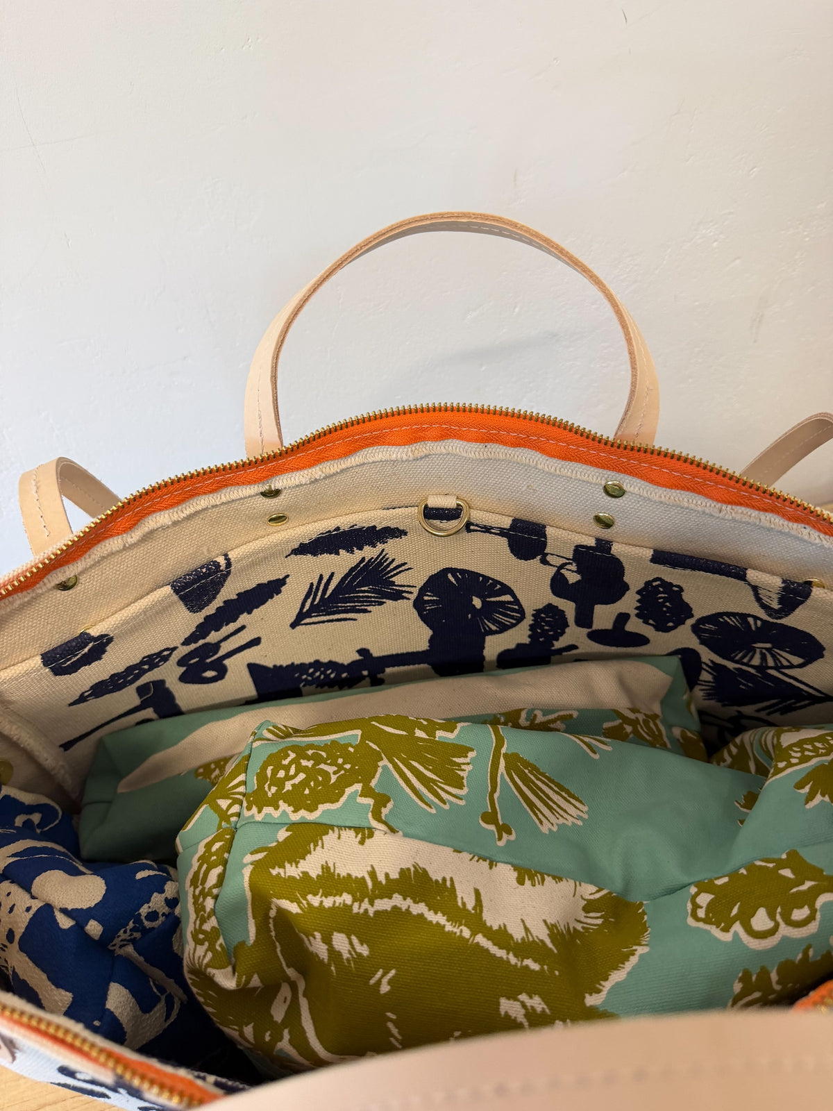 ONE OF A KIND NAVY MUSHROOM LARGE TRAVEL WEEKENDER
