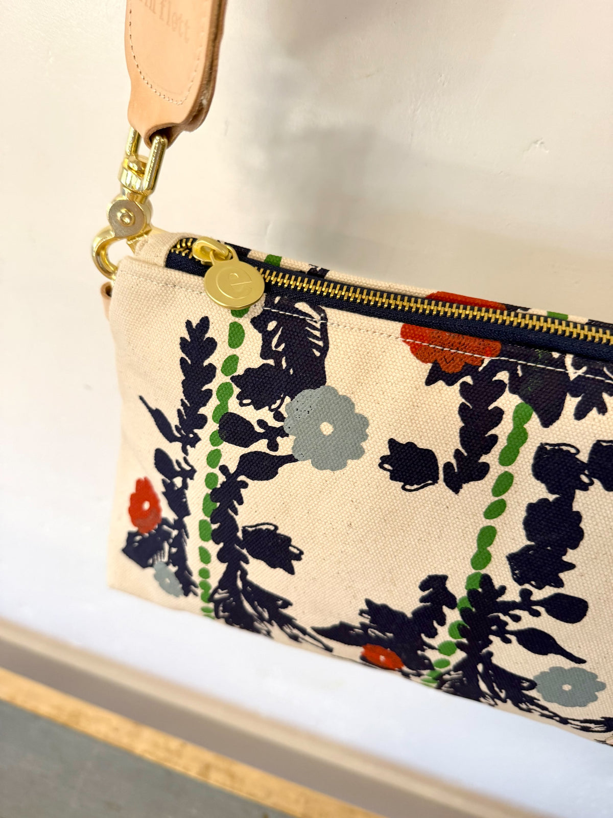 FOLKLORE JEN BAG + WIDE NAVY STRAP