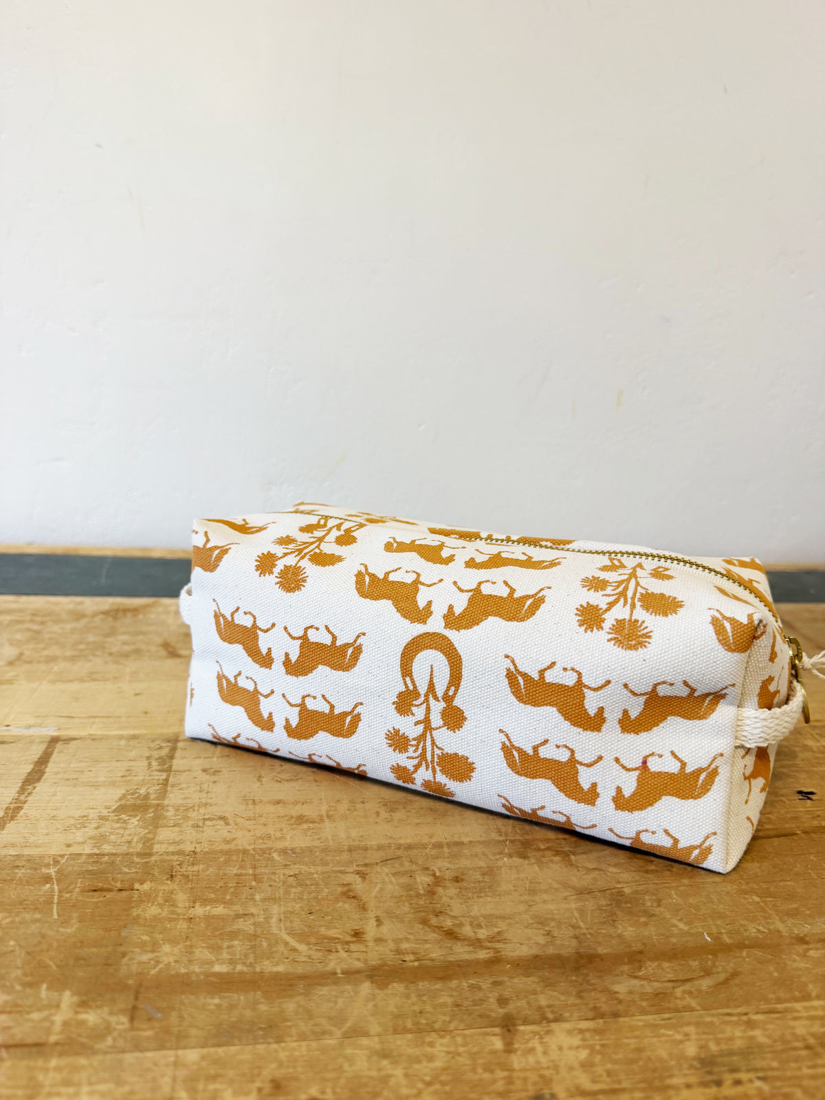 DOPP KIT Mango YELLOW FIELD LORTON TROT