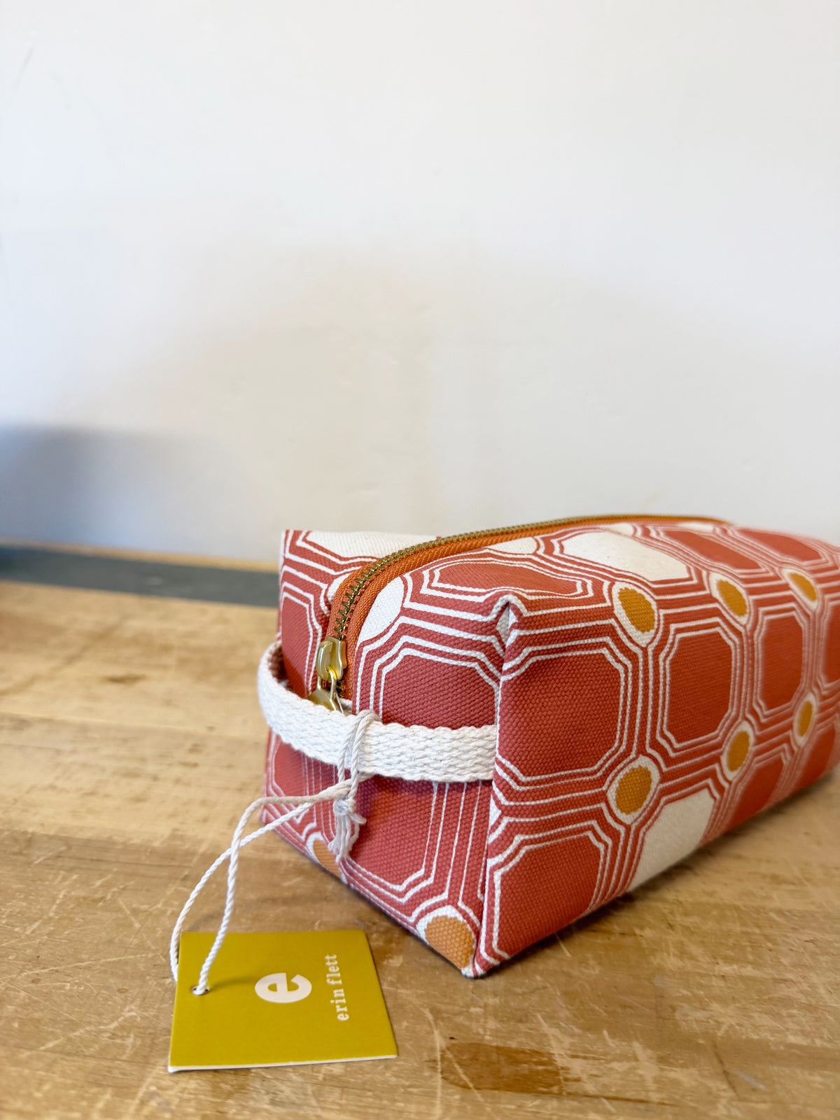 DOPP KIT VINTAGE TILE MANGO + LIPSTICK