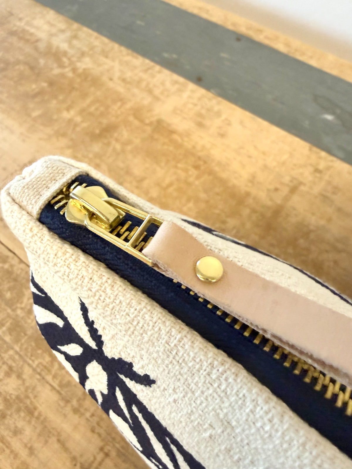 NAVY LUNA MOTH LAURA BAG