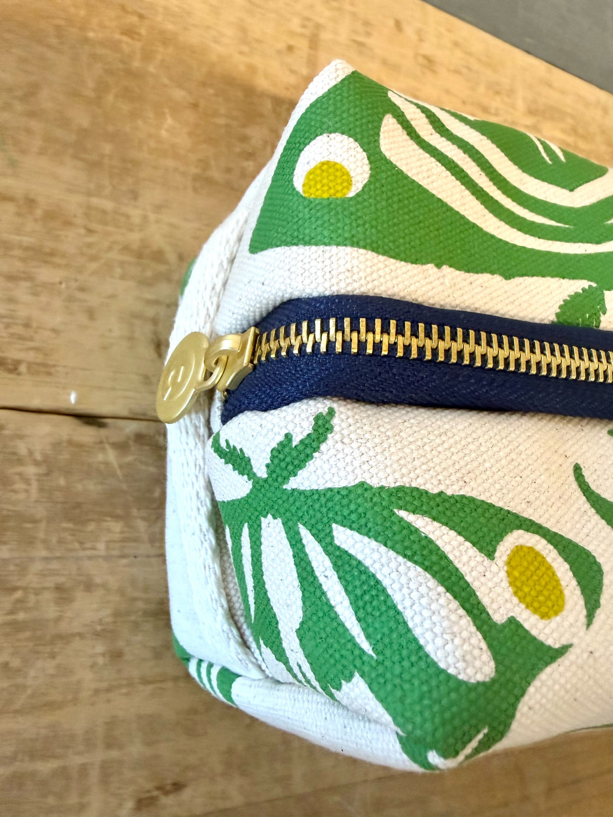 LUNA KELLY GREEN DOPP KIT