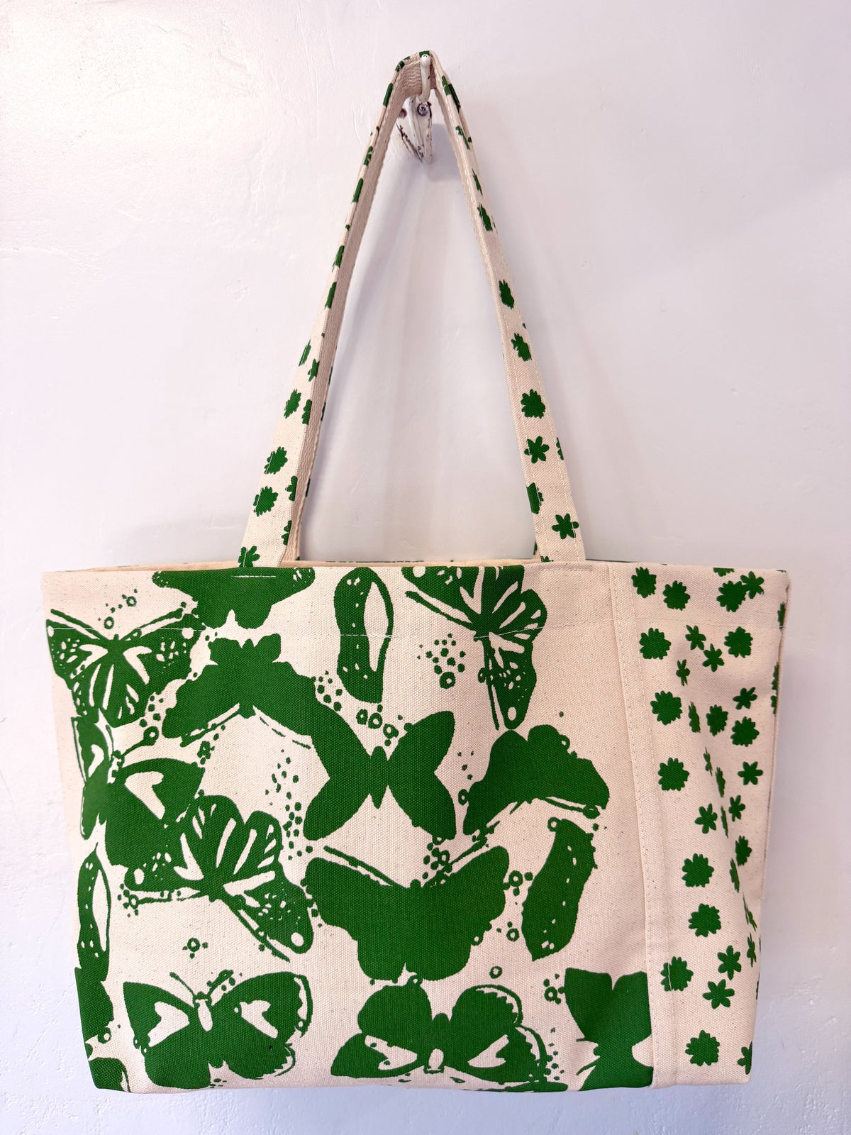 ONE OF A KIND KELLY GREEN BUTTERFLIES MIKA TOTE