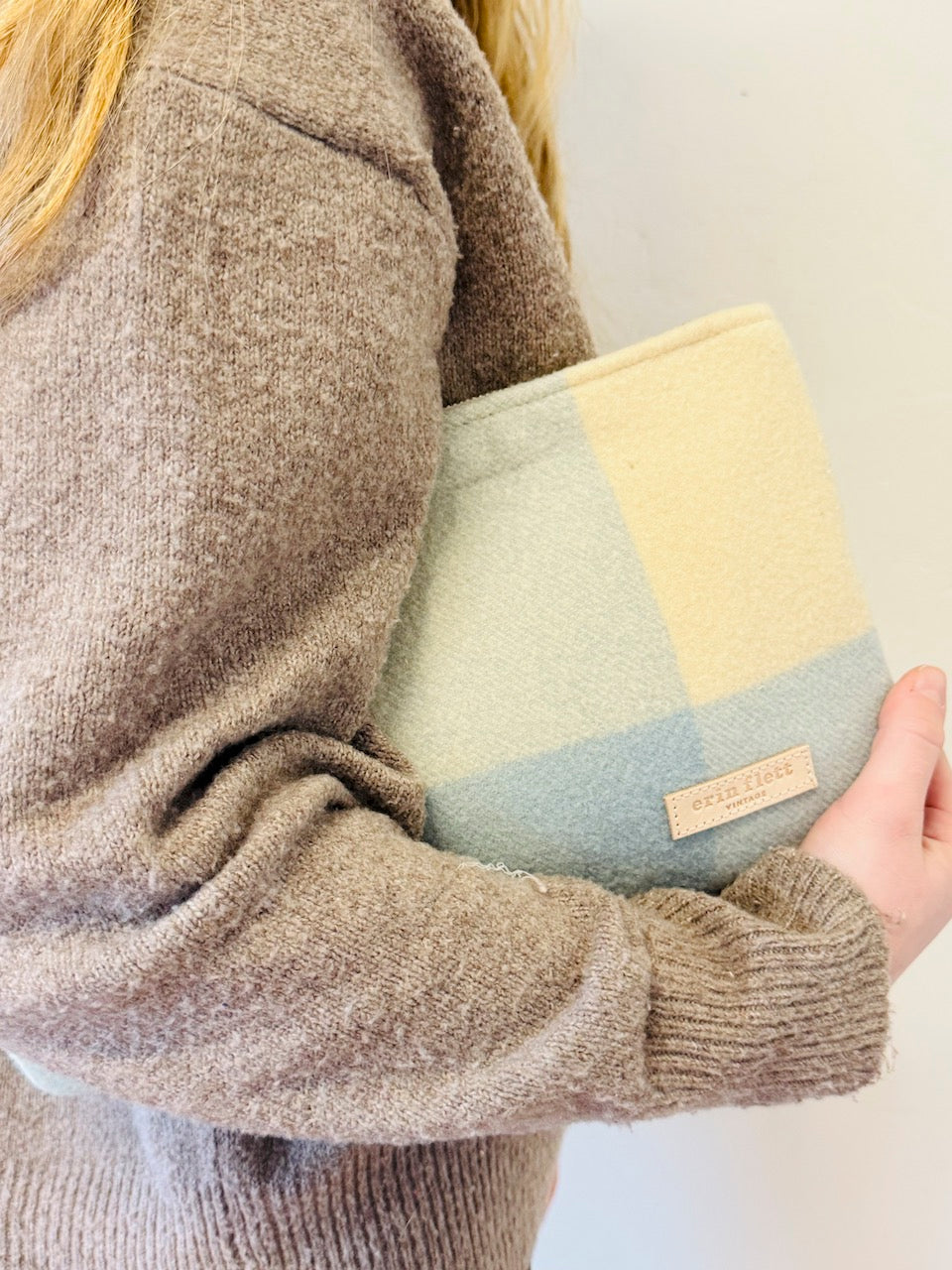 Vintage Clutch Pouch - Baby Blue + Cream