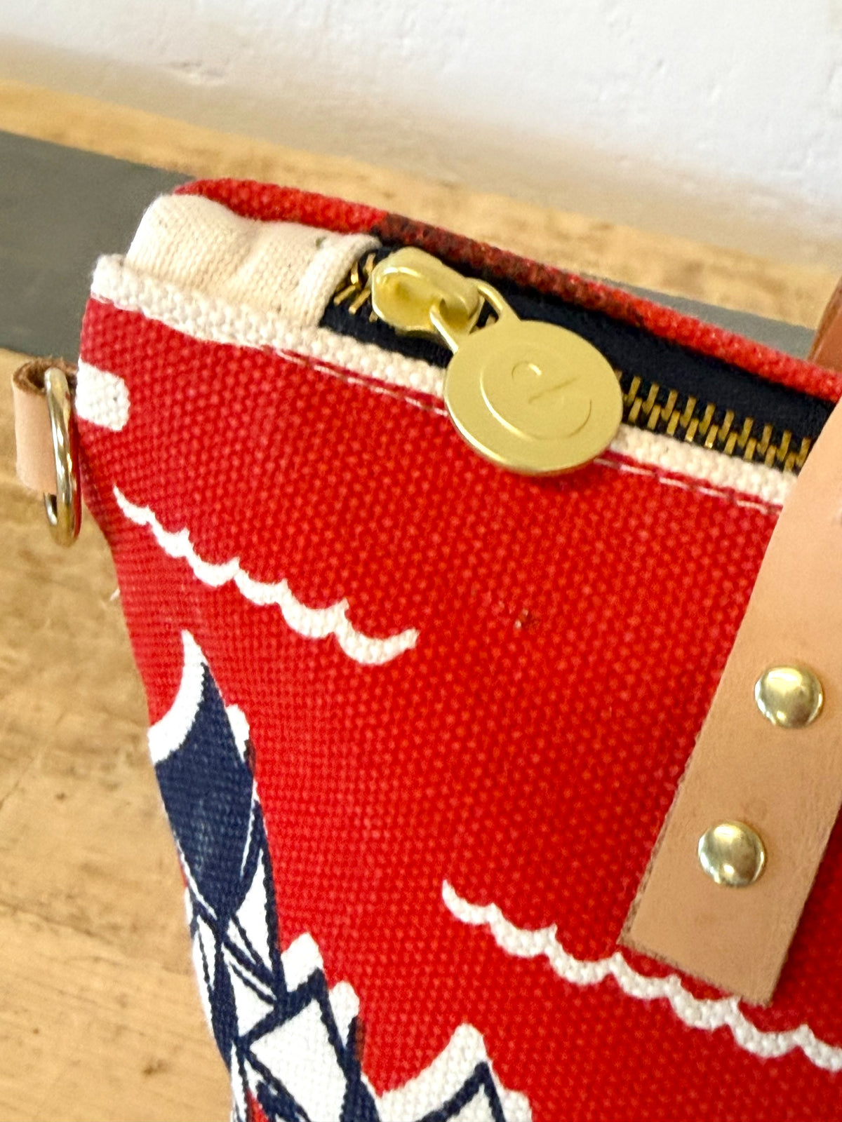 SAILING RED SMALL SATCHEL