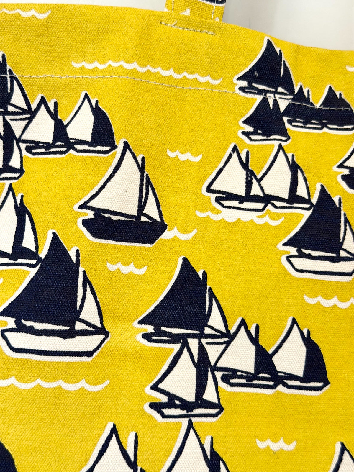 YELLOW SAILING MIKA TOTE